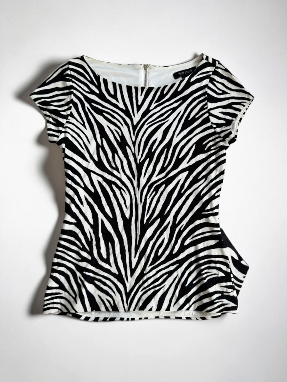 WHITE HOUSE BLACK MARKET Zebra Animal Print Top Size X Small